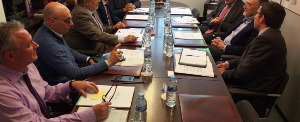 Taula debat compromís ètic salut 25.04.19