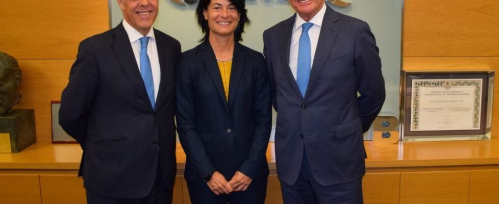 IMQ Igurco Clínica Álava y Miguel Ángel Lujua consejero director general de IMQ_