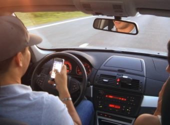 race redes sociales al volante