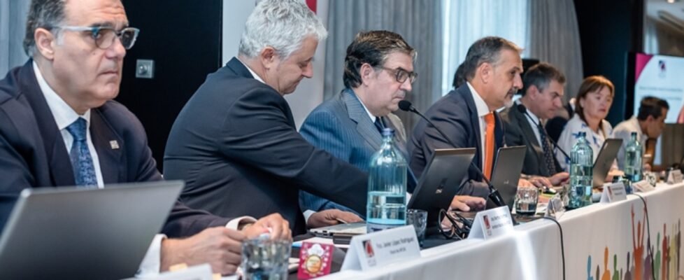 apcas-2019-18-by-guzm-n-de-c-spedes