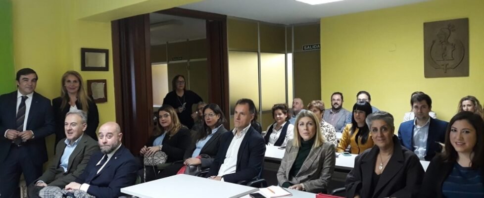 valladolid charla axa salud