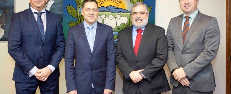 AMA Y COLEGIO DE VETERINARIOS FRIMA EN A CORUÑA13.2.2020