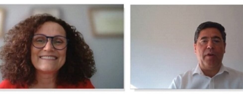 axa lejos pero cerca