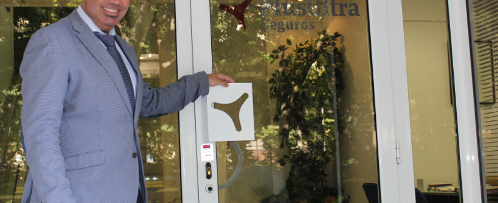 RAUL BATOR PLUSULTRA