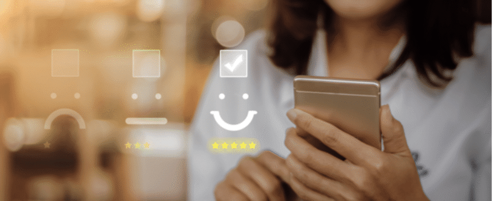 mapfre mujer móvil tecnología ciber