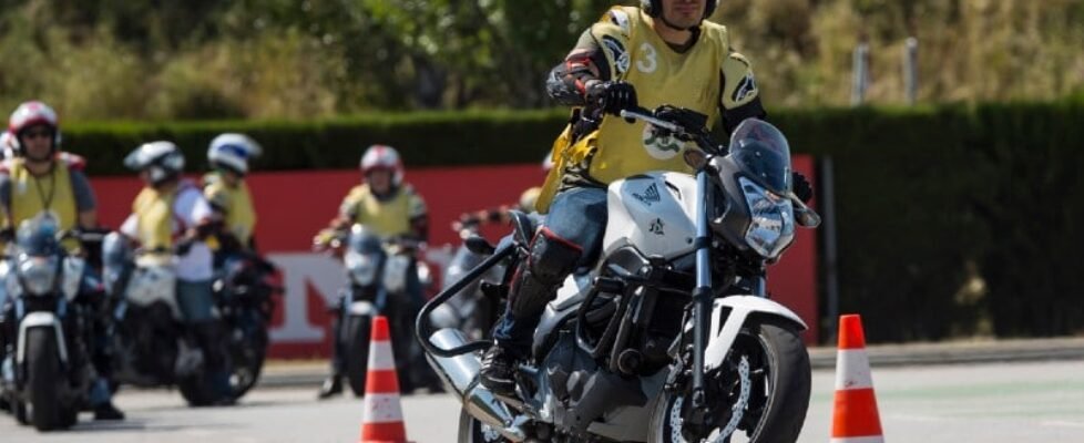 mapfre_carnet_moto-800_472