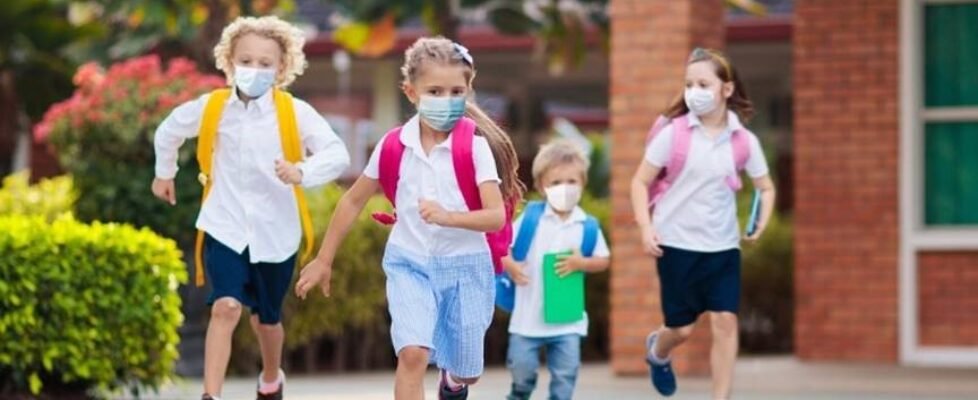 DAS niños colegio escuela juego