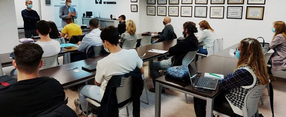inicio-curso-superior-seguros-granada