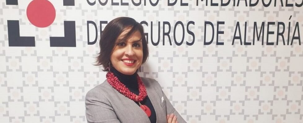 ELENA LINARES presidenta colegio almeria