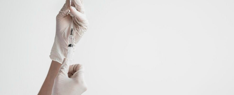 doctor-preparing-medical-vaccine