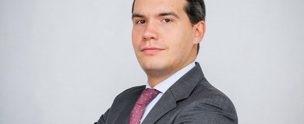 FERNANDO VALLEZ 21 (p)