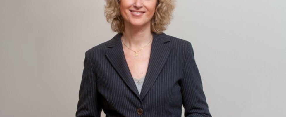 Ana_Martinez-Pina_-_Finresp