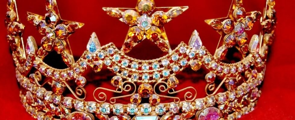 tiara diamantes