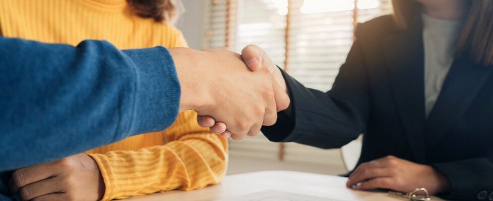 Las entidades confían en sus modelos de distribución en Autos