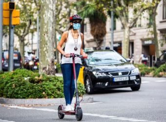 Patinet electric. Avinguda Diagonal, Barcelona 17.09.2020 Foto Pere Virgili