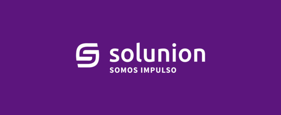 Solunion Logo_blanco_fondo_morado_claim