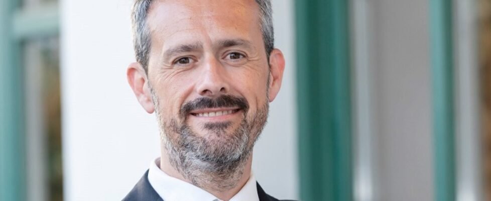 aemes colegio valencia jorge benitez