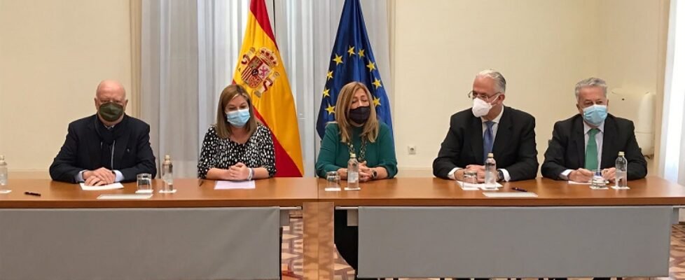 Adeslas, Asisa y DKV firman el nuevo concierto de Muface