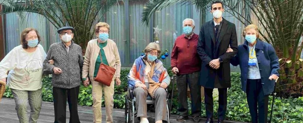 Arbeloa con residentes Sanitas