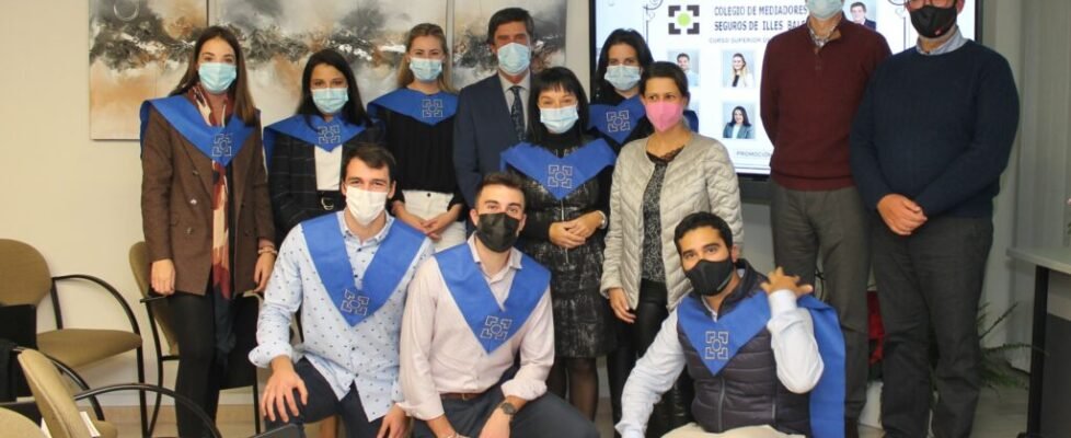 Colegio Baleares entrega diplomas