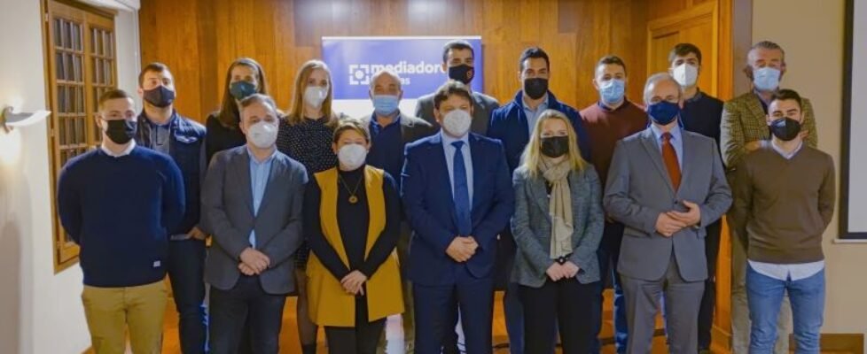 Entrega-Diplomas-acto-enero2022_Promocion-2020-2021_2b