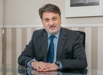 De Pablo Comunicación - Retratos + Convención