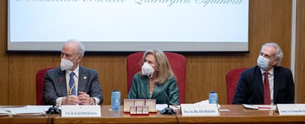 academia medico quirurgica