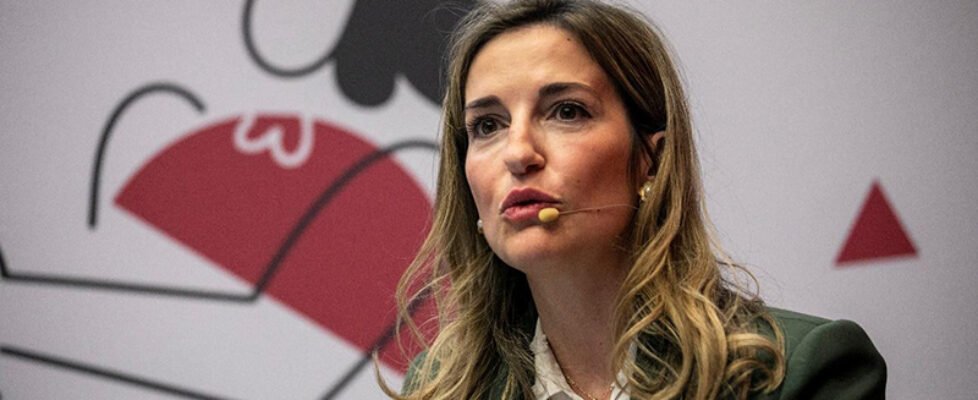 sandra llamas Iris Global