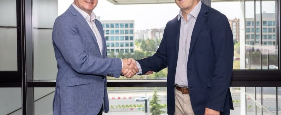 Caser paneles solares