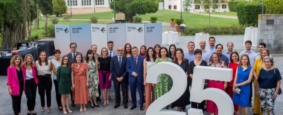 Equipo de Ibercaja Vida en el 25 aniversario