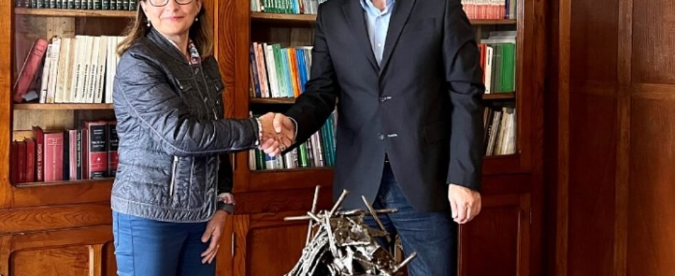 ebroker Higinio_Iglesias_Emilia_García_Col.ReinaAdosinda1 (002)