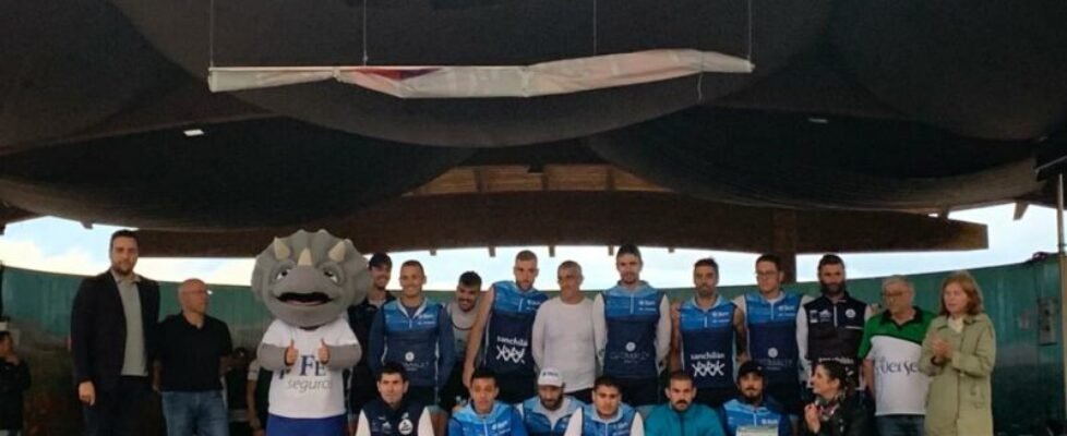 foto campeones con fesaurio