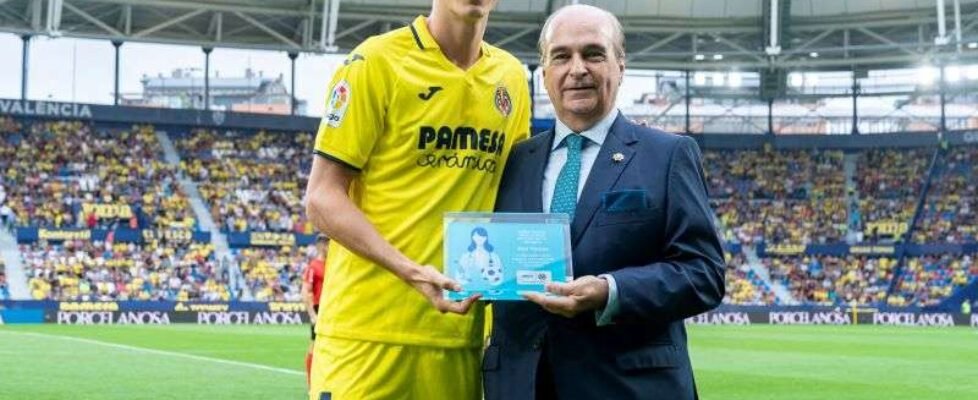 NP_ASISA Pau Torres Jugador Saludable Villarreal CF_20220919