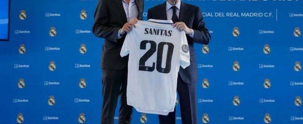 Iñaki Peralta, consejero delegado de Sanitas y de Bupa Europe & LatinAmerica, y Florentino Pérez, presidente del Real Madrid (2)