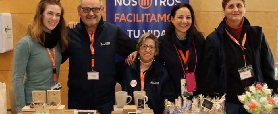 Mercadillo Navideño Juan Senior (1)