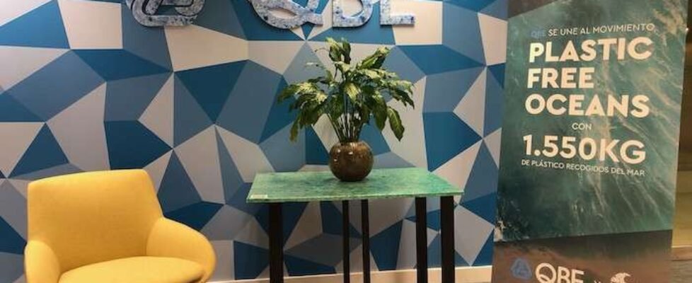 QBE Gravity Wave expo copia