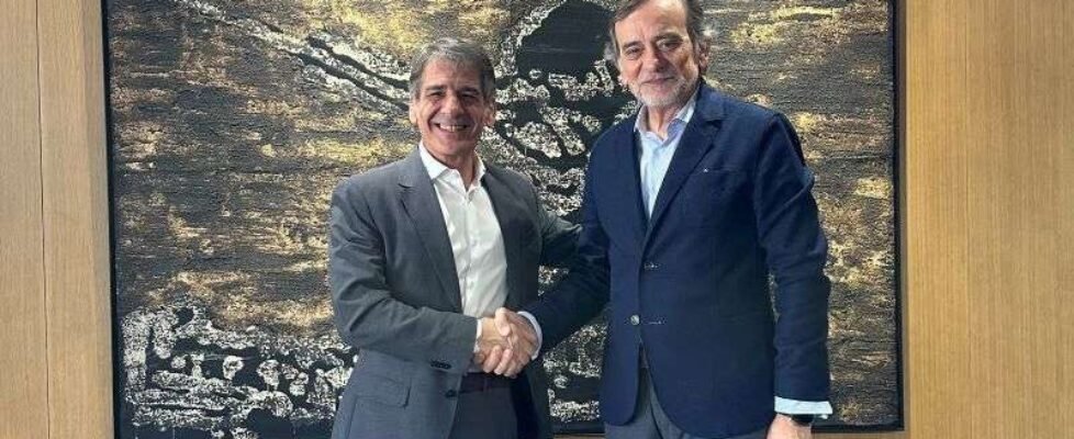 Adquisición de Privat_Xavier Solá y Martín Navaz