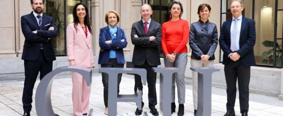 Firma convenio CEU-Generali (1)