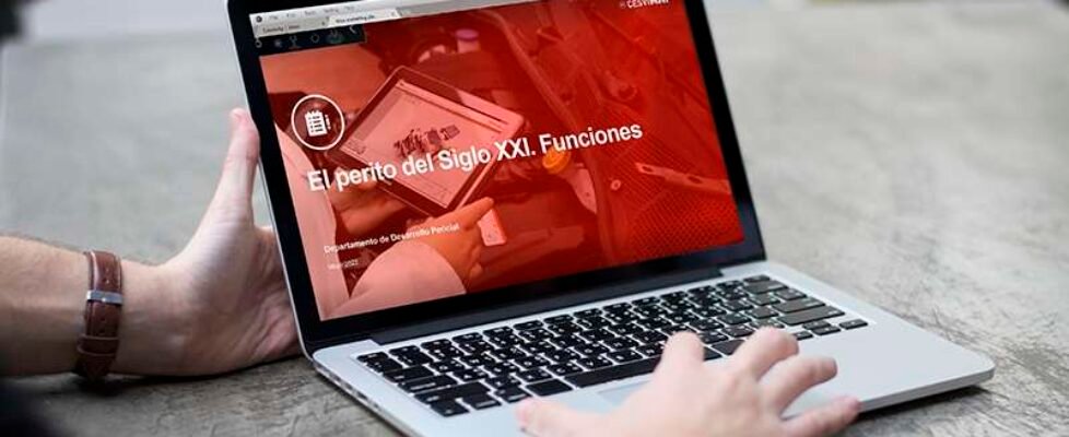 Man Show Laptop Notebook Device