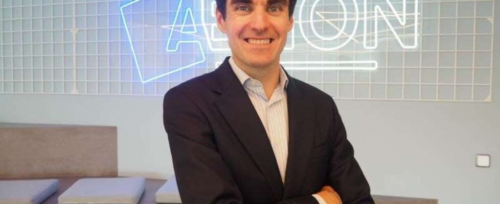 Aegon, Sánchez Juan