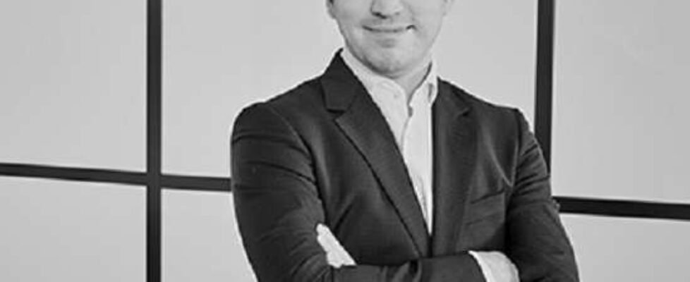 Evgeny van der Geest Aeon