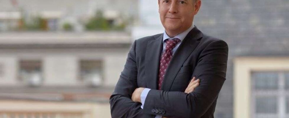 Avanza Previsión Cesar González