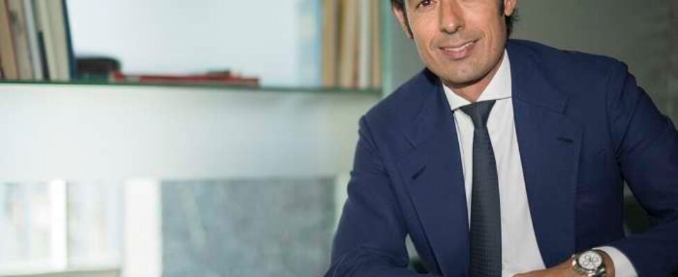 generali Carlos Escudero nueva