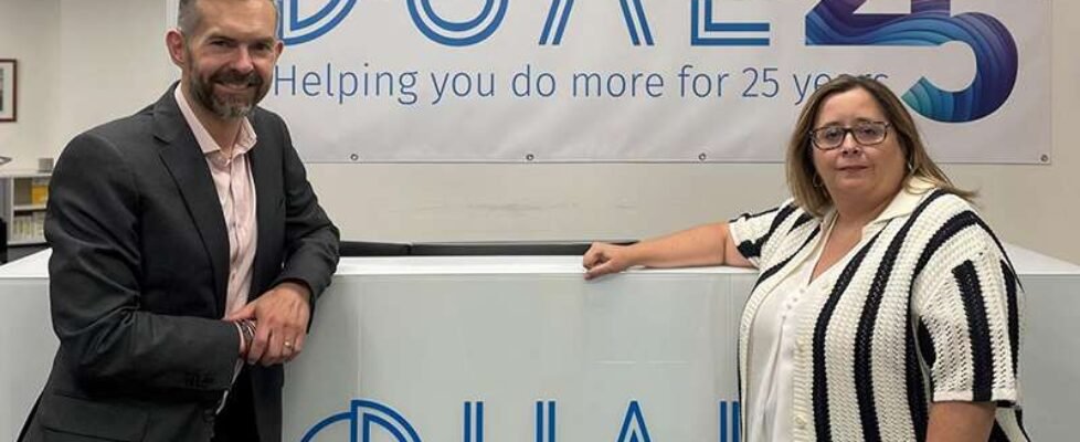 Eva Gonzalez y William David Stemp- Dual