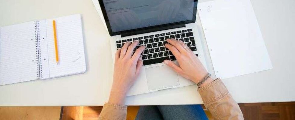 Catedra Fundación Inade