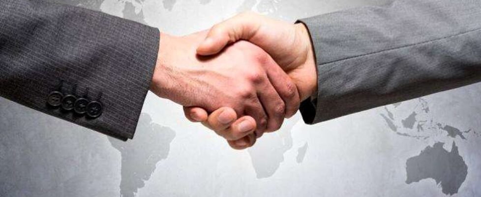 manos nueva apretón