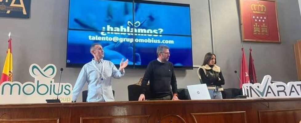 FORMADORES DE MOBIUS GROUP EN FP VIRGEN DE LA PAZ