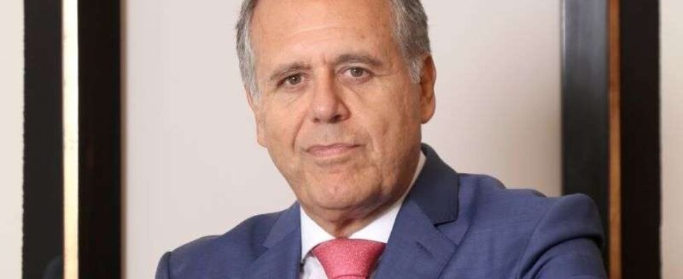 Cojebro Antonio Muñoz