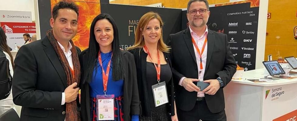 Ruiz Re en la Semana del Seguro (002)