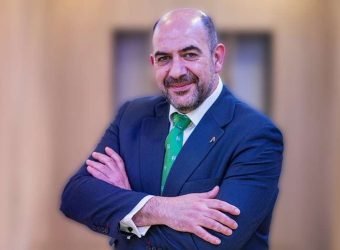 santiago macho aunna